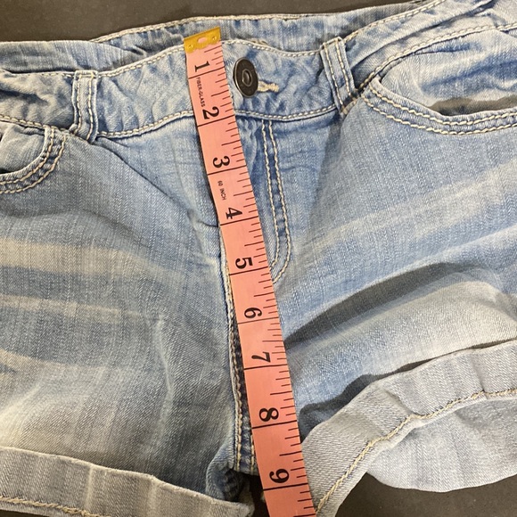 Y2K Maurice’s Embroidered Jean Short - Picture 7 of 9